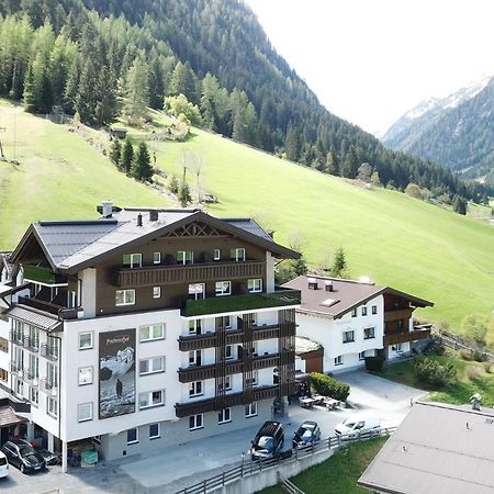 Aktivhotel Feichtner Hof Kaunertal Exteriér fotografie