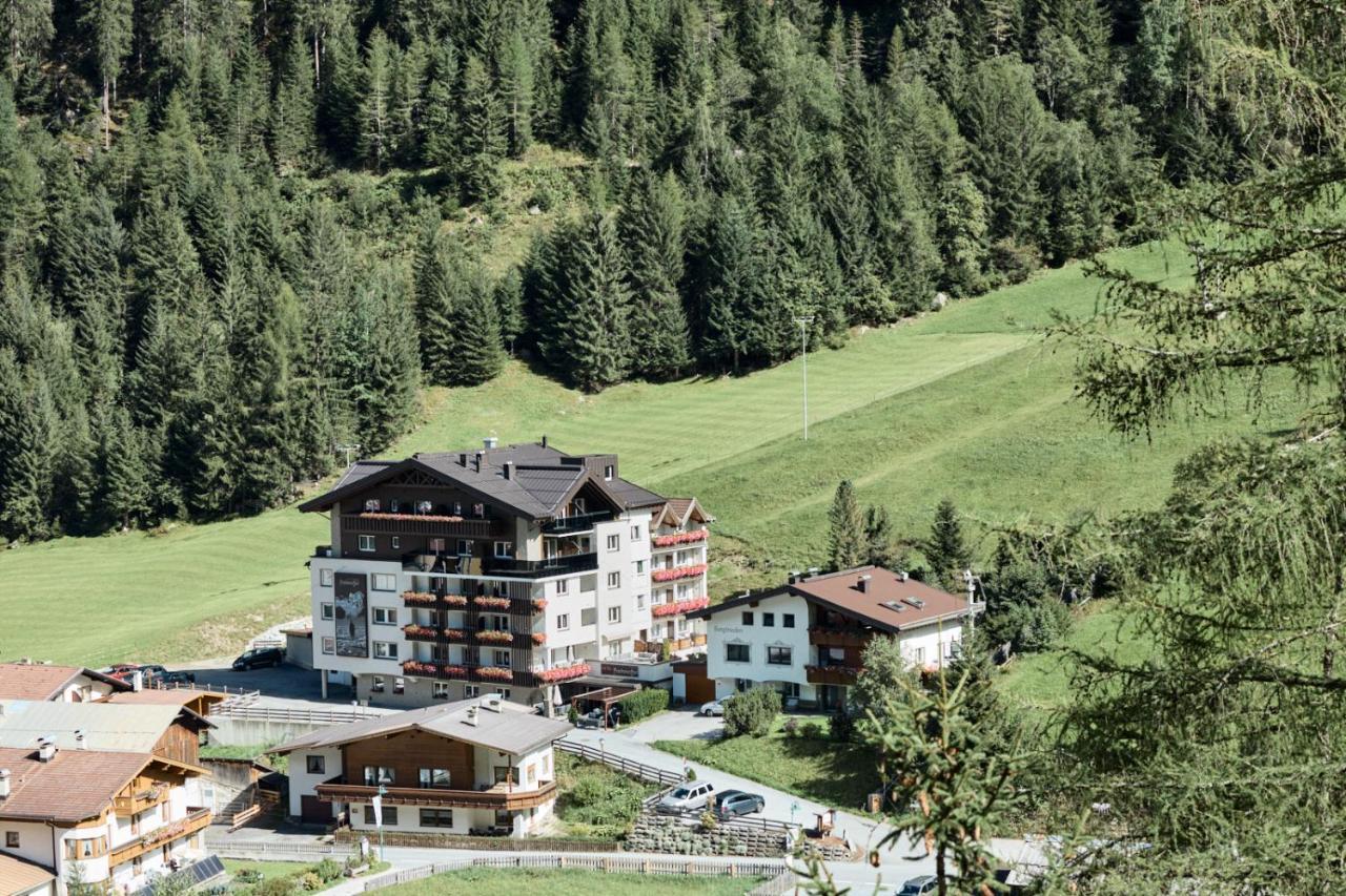 Aktivhotel Feichtner Hof Kaunertal Exteriér fotografie